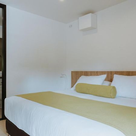 Travelers Rio Verde Living Suites Rionegro Buitenkant foto