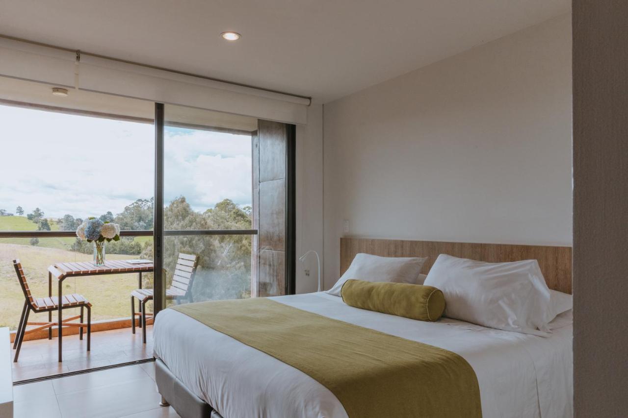 Travelers Rio Verde Living Suites Rionegro Buitenkant foto