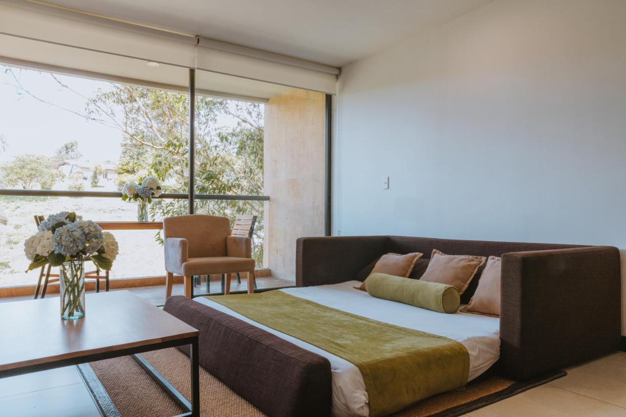 Travelers Rio Verde Living Suites Rionegro Buitenkant foto