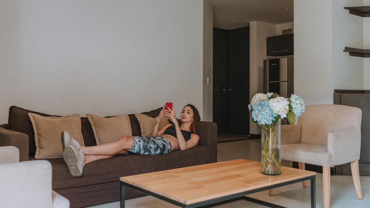 Travelers Rio Verde Living Suites Rionegro Buitenkant foto