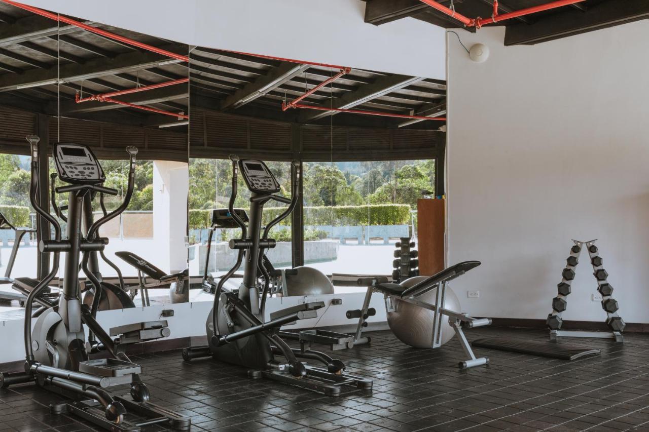 Travelers Rio Verde Living Suites Rionegro Buitenkant foto
