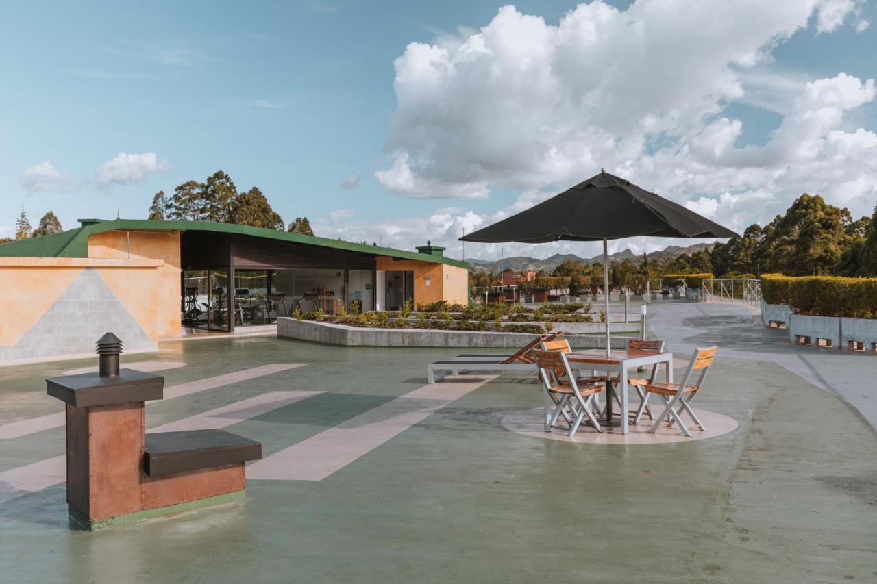 Travelers Rio Verde Living Suites Rionegro Buitenkant foto